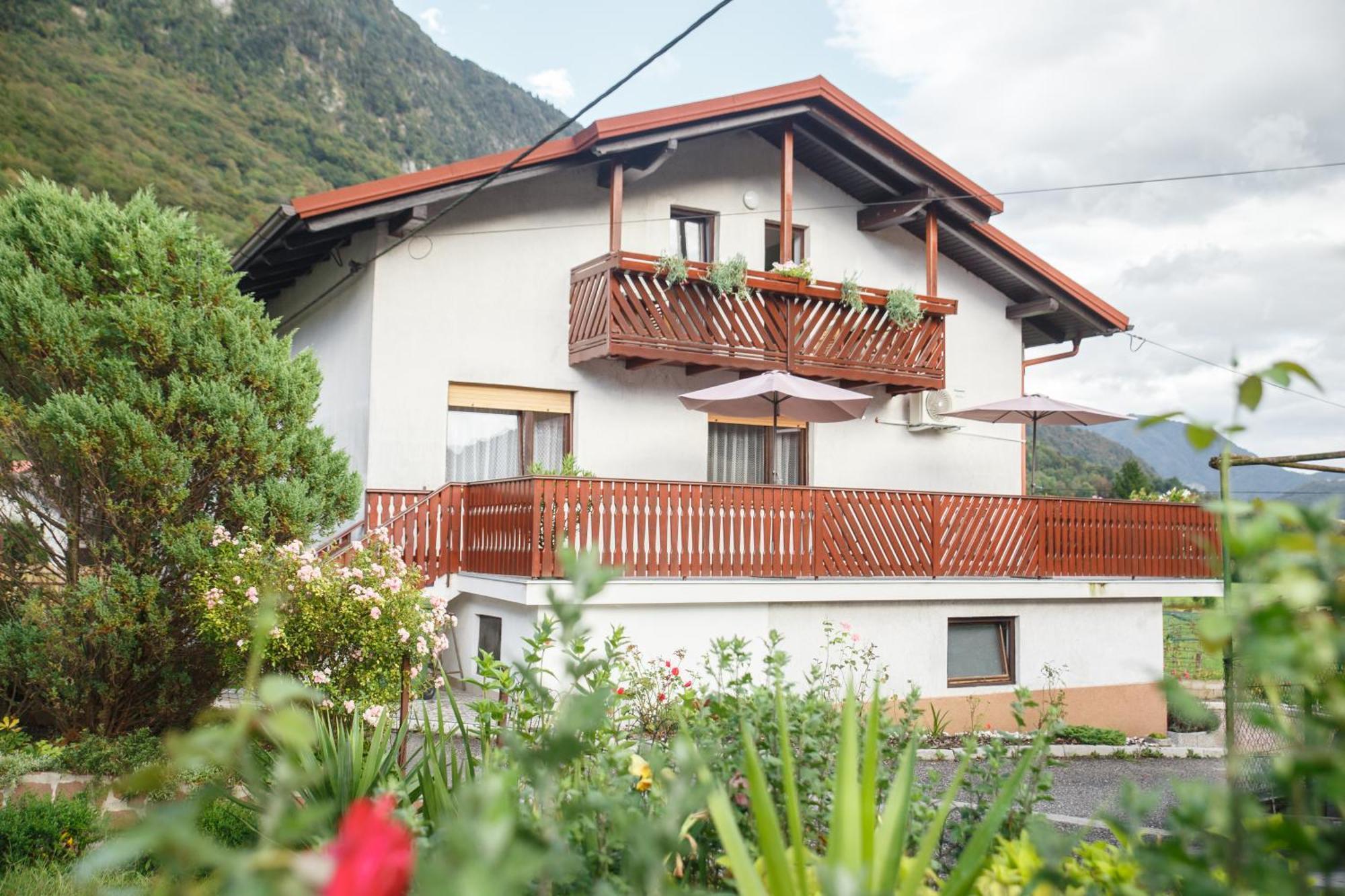 Apartment Kolman Tolmin Luaran gambar