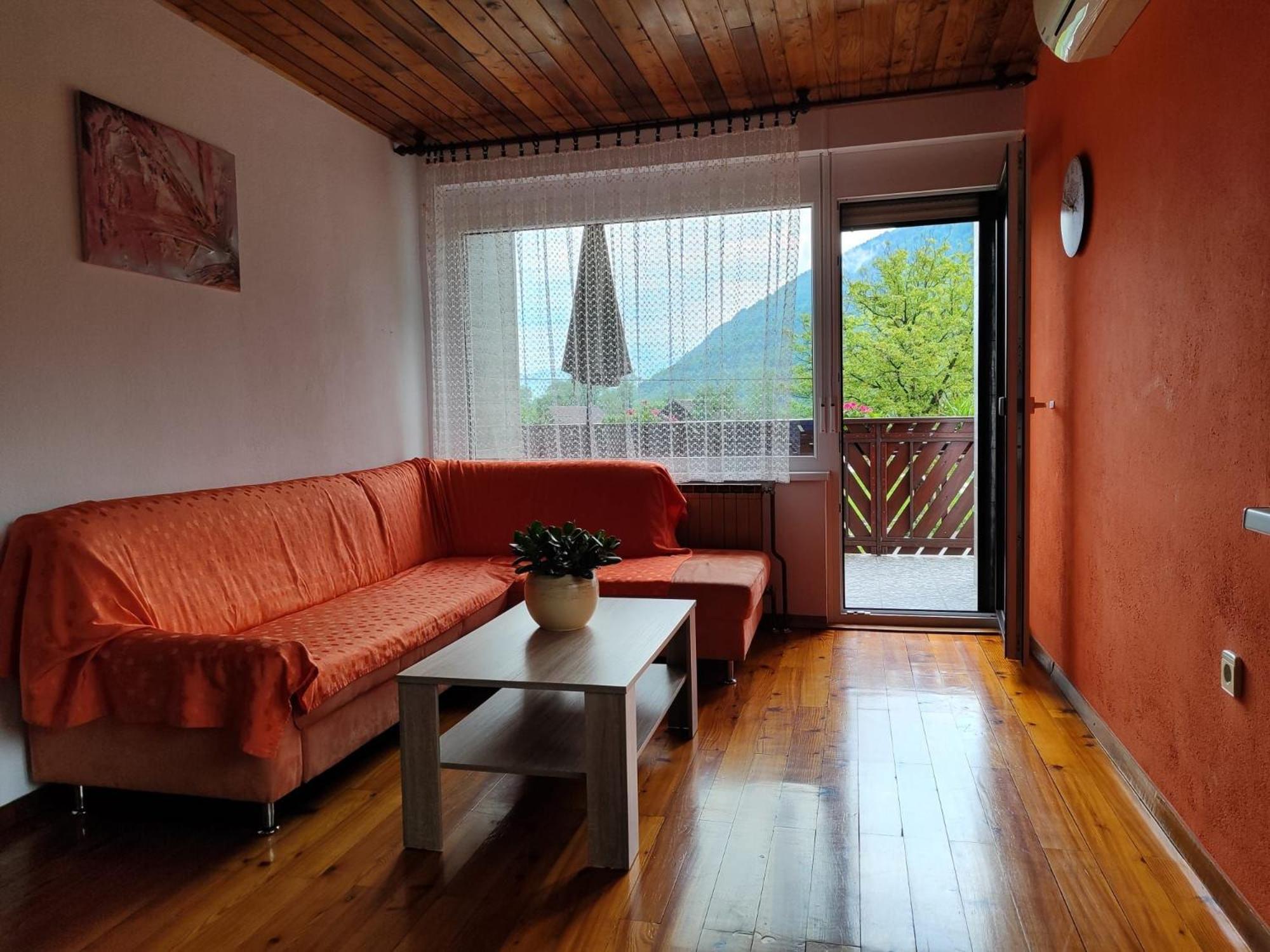 Apartment Kolman Tolmin Luaran gambar